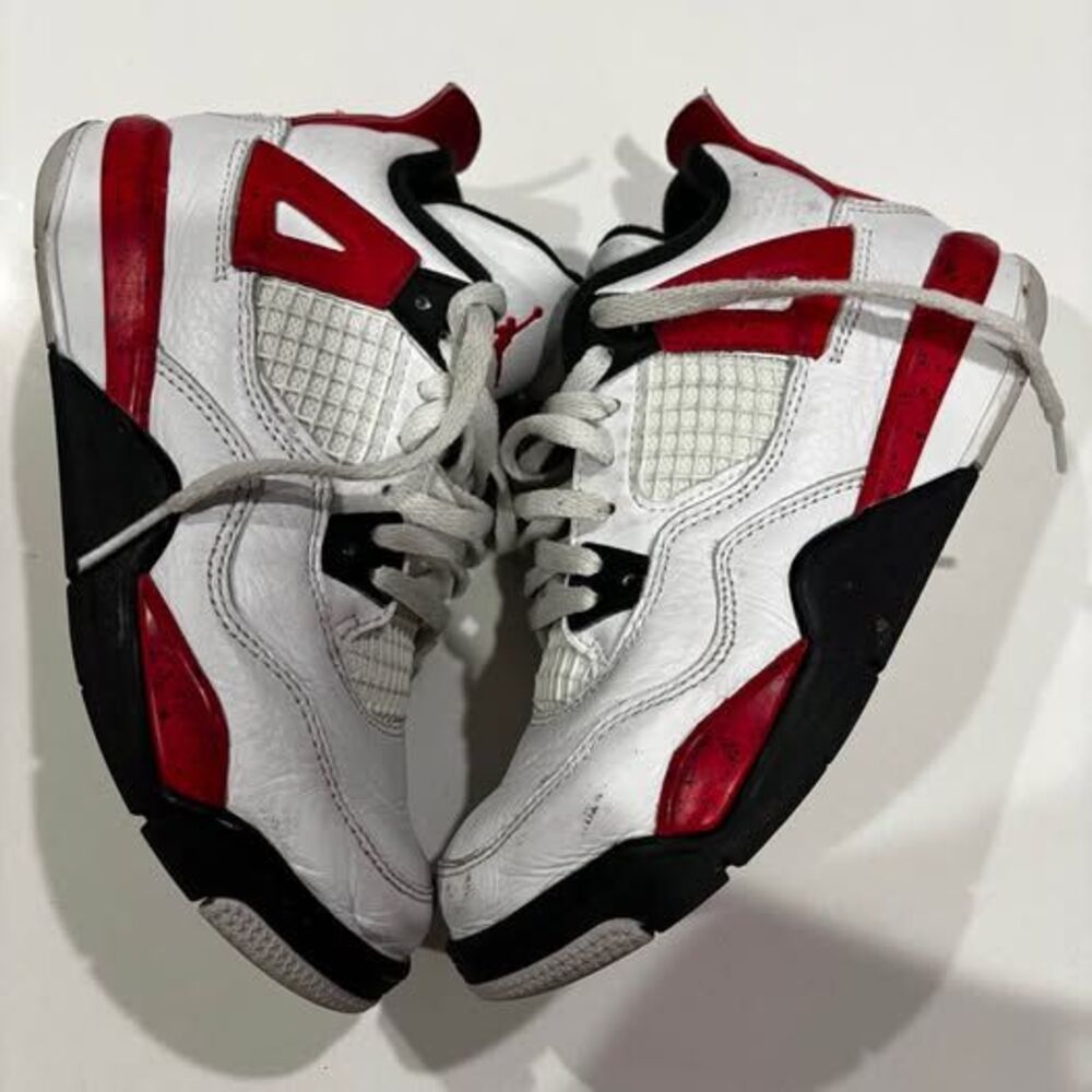 Jordan’s basketball shoes 13.5C